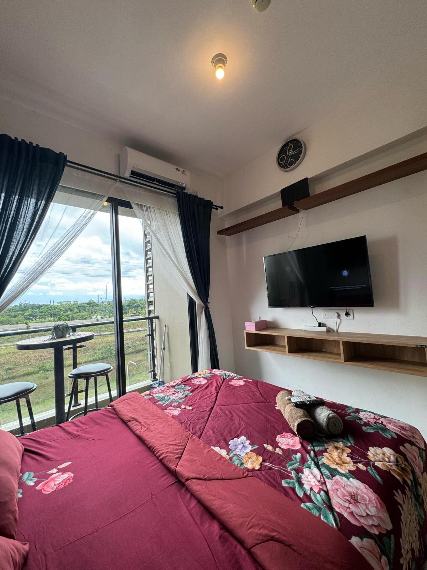 Stay N Cozy Apartemen Sky House Bsd By Sm Room Samporo Exterior foto